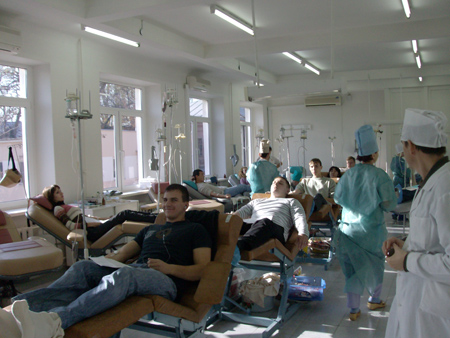Астраханские студенты участвуют в донорской акции